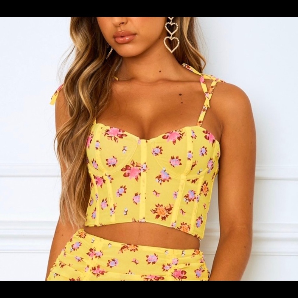 White Fox Boutique- Leilani Crop Top